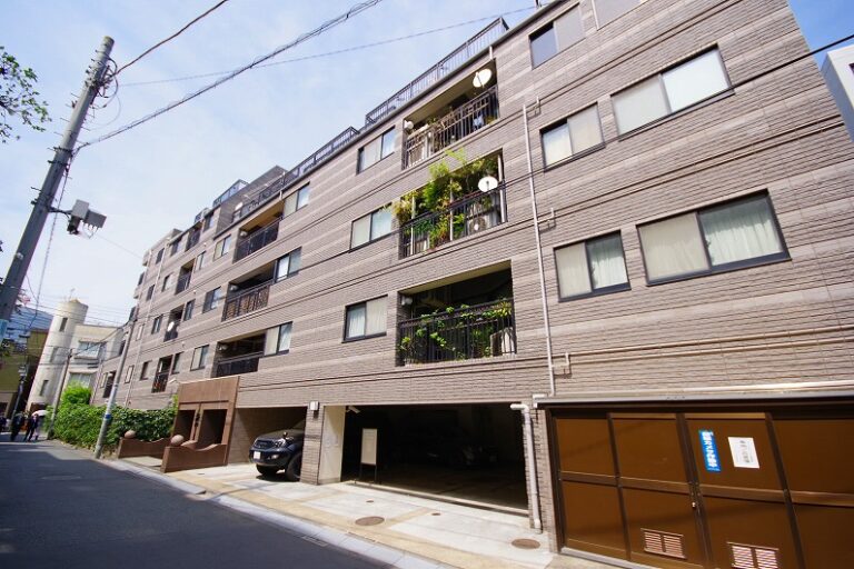 トゥールロワイヤル参宮橋_外観と共用部 (1)