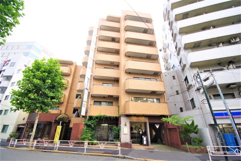 代々木伊藤ローヤルコーポ_外観-1