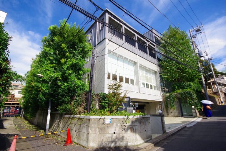 グランドメゾン神宮前_外観と共用部 (3)