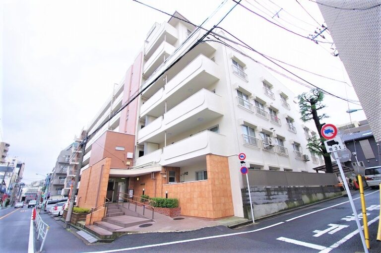 代々木ハビテーション外観