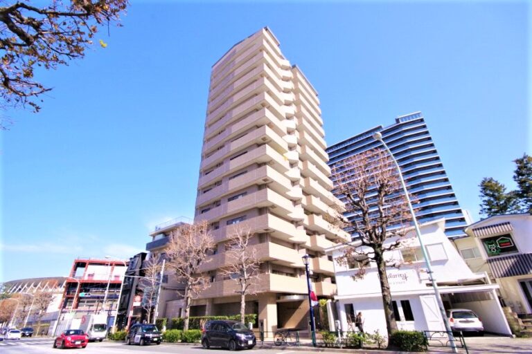 秀和青山神宮前レジデンス (1)