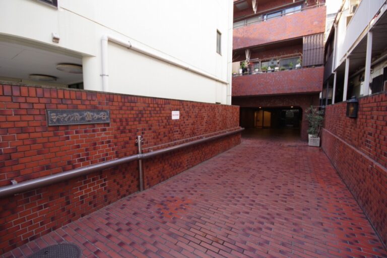 シャンブル富ヶ谷303 (60)