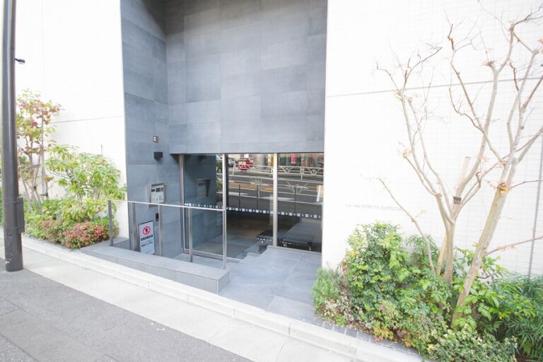デュオヴェール渋谷初台 エントランス