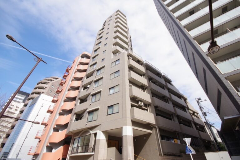 ユニーブル新宿西外観