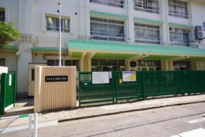 西原小学校