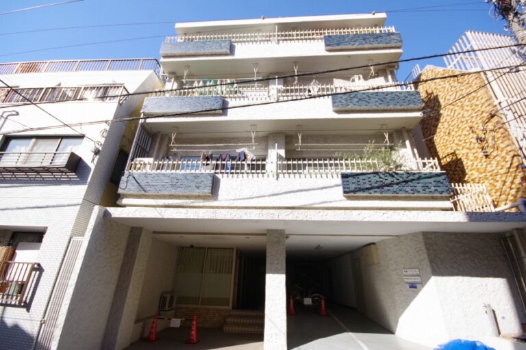 東高ペアシティ外観②