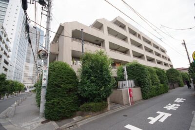 グランシュテル中野坂上外観