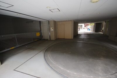 ブランズ代々木駐車場